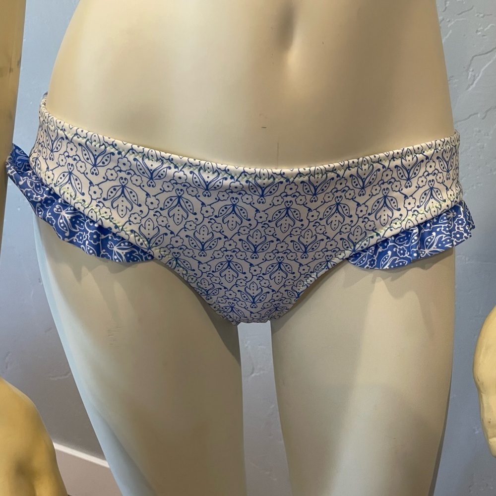 New women’s VS Blue and White Patterned Bikini Bottoms size small